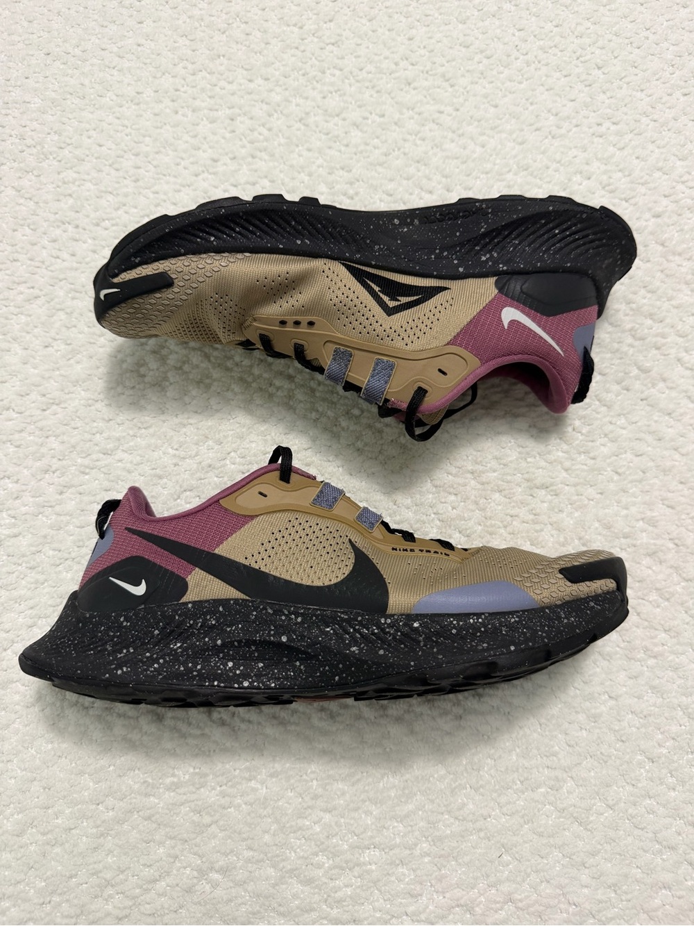 Nike Pegasus Trail 3 Khaki Mulberry Shoes Sneakers Women's Size 11 Men’s 9.5